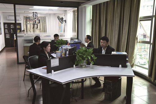 CNC硬汉视频APP视频黄机